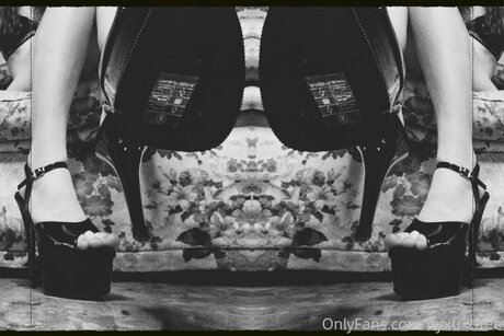 Miss Nyxtrix FREE pornstar art images