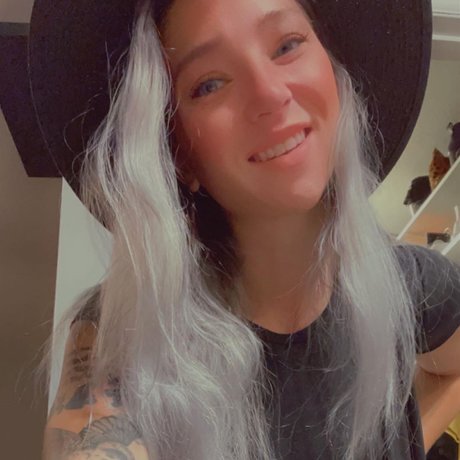 mystic nude model photos