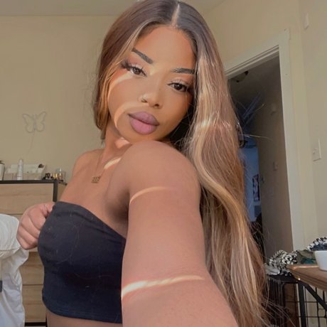 Stella Luxe model nudes archive