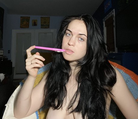 Alexandra Eve model adult pics