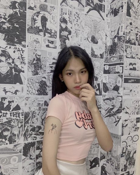 Nus Miley pornographic actress picture