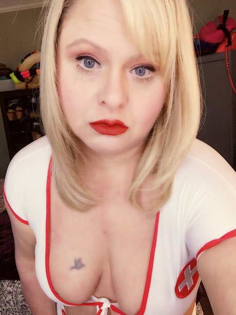 Nurse Missy star sex pic