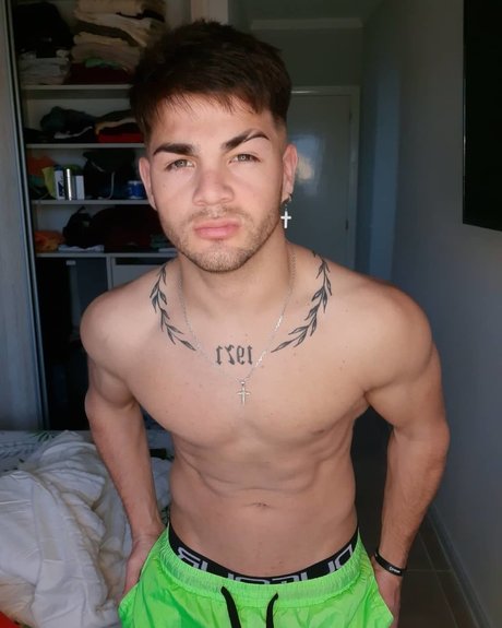 Alex Acosta hot star pictures