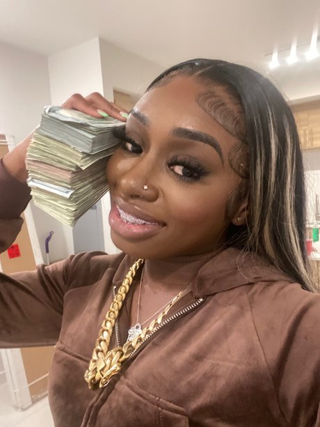 352te__ naked actress gallery