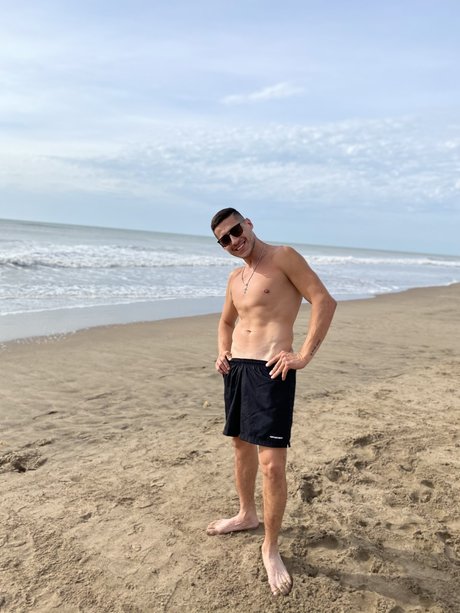 Agus Leska_ hot model gallery