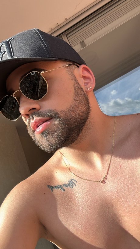 Aaron Diamond_ actress pic