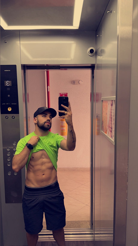 Aaron Diamond_ star xxx img