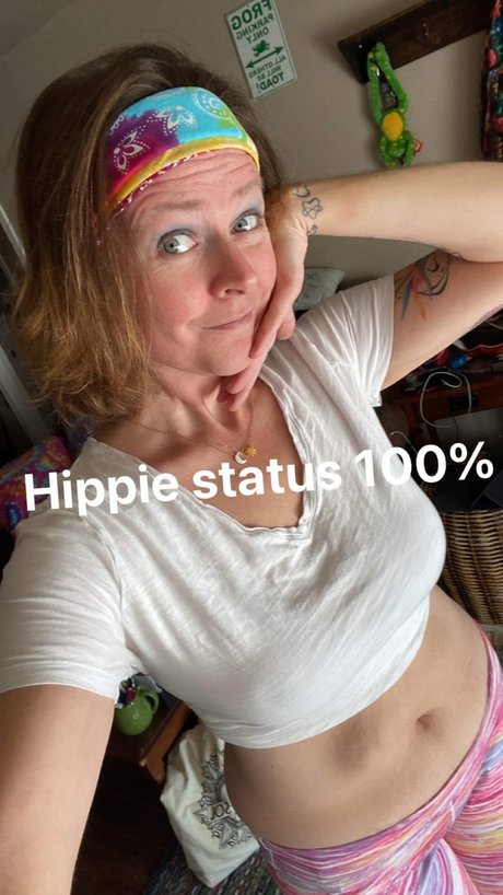 Squishy hd pornstar img