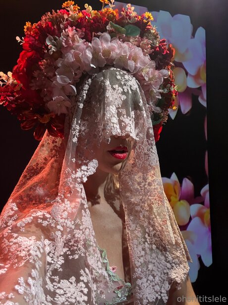 Lele O hot model pics