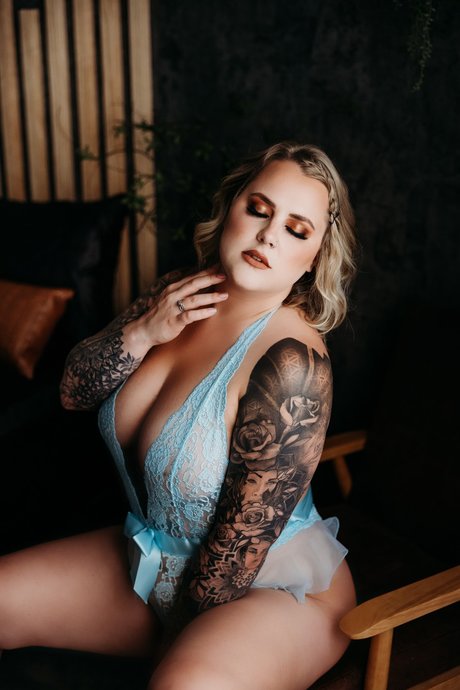 Kay G star sexy pictures