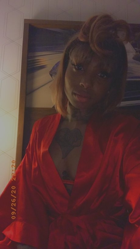 The Cr me Queen_ beautiful actress pictures