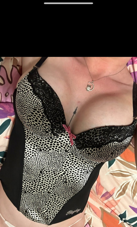 Anita Dickenme model hot photo