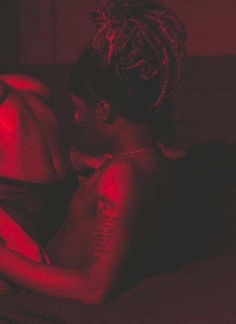 Big Wavy star erotic picture