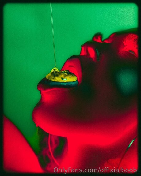 Big Wavy free star photos