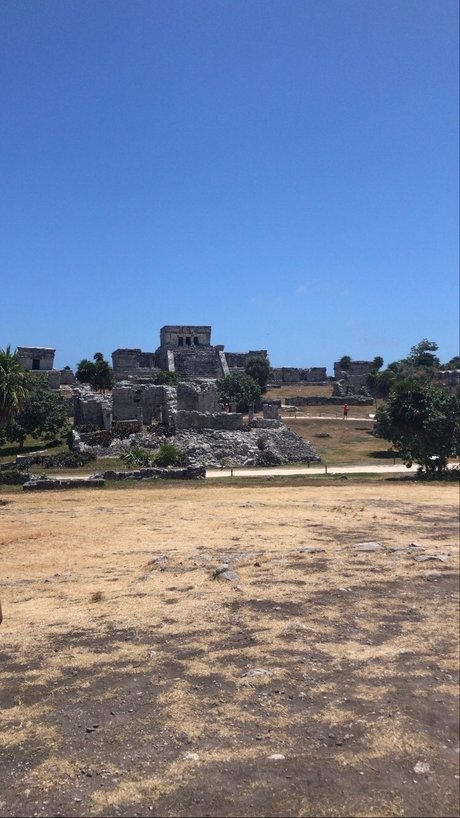 Adriele Schwartz nude model images