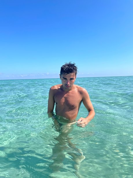 Only Tom_ model erotic img