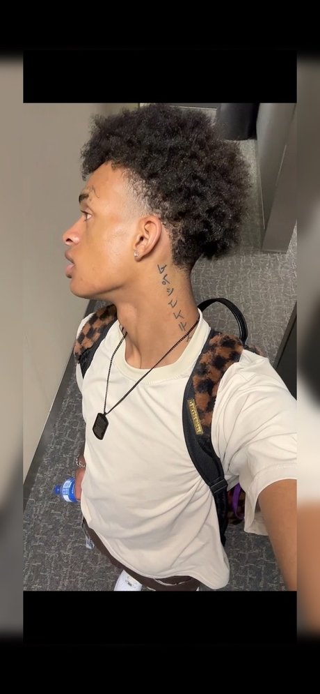 Apex Tay model erotic photo