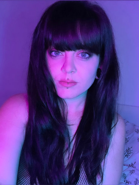 Ruby Peaks pornstar naked archive