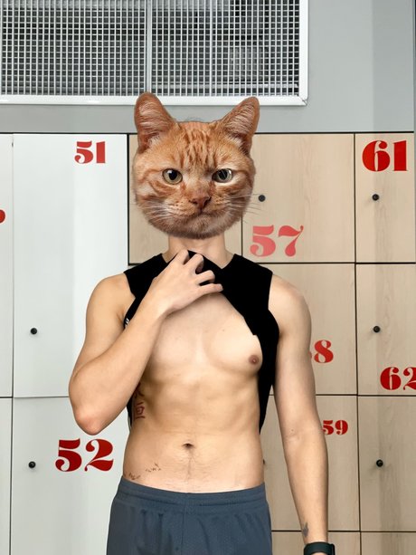 OnlyPhxt pretty model photos