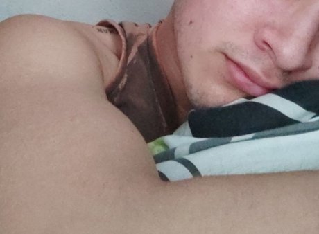 Ismael model adult pic