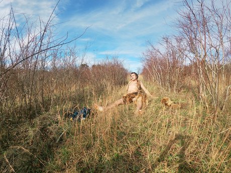 onlyfurz model nudes image