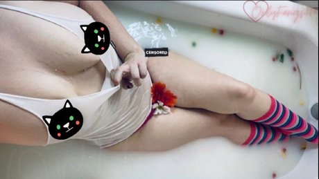 OnlyFangs pornstar adult photos