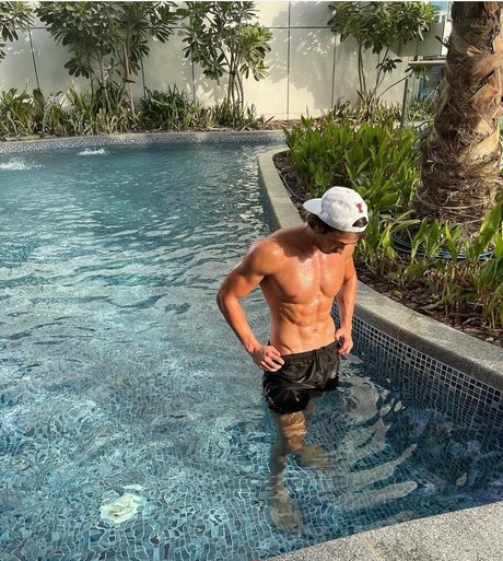 Big boy Adam_ model art pic