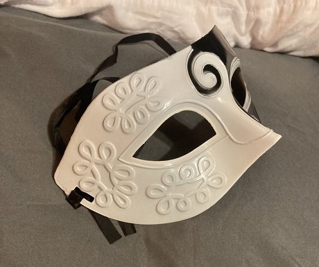 ONE1 naked star pics