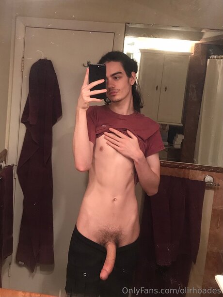 Oli Rhoades sex model images