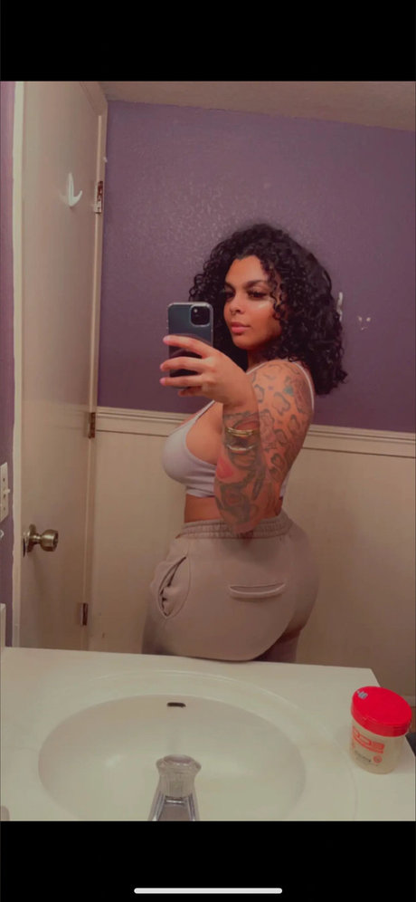 PAIDTAYYY pornstar adult img