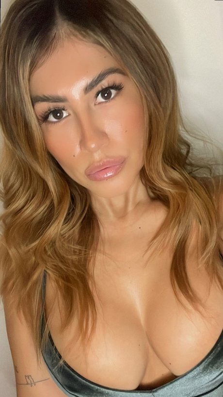 Olivia Mendez_ art pornstar photo