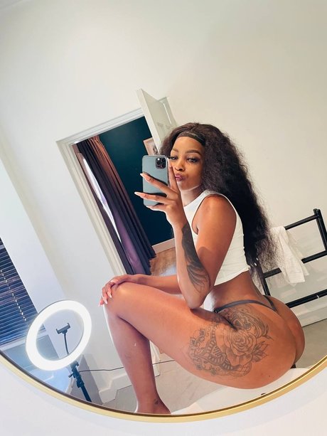 Owamie pretty model gallery