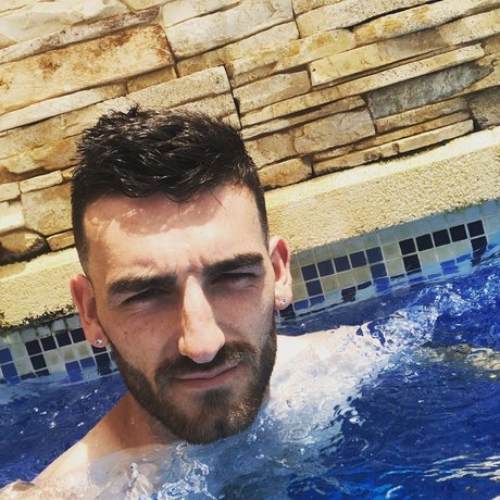 OllieVincent pornstar nudes image