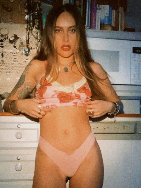 Opaljean sex actress photo