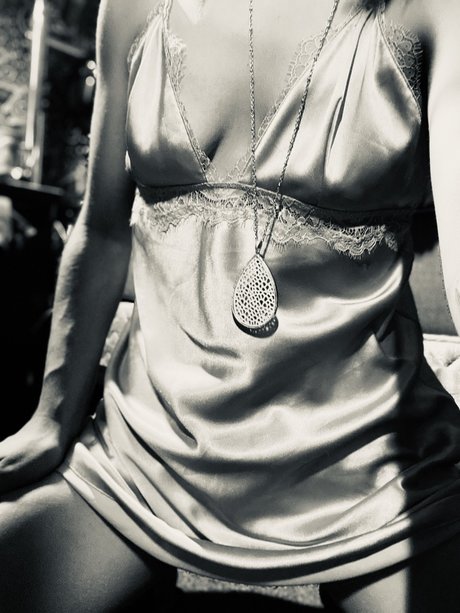 OpalGoddess999_ pretty model picture