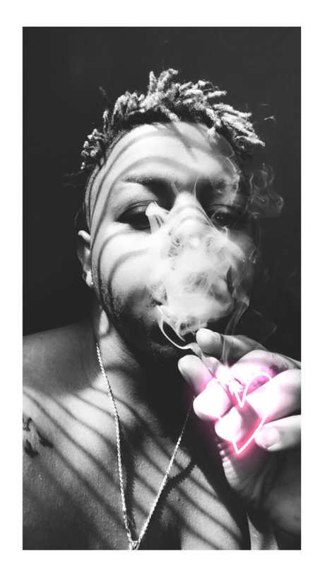 OnyxSton3 model sex pic