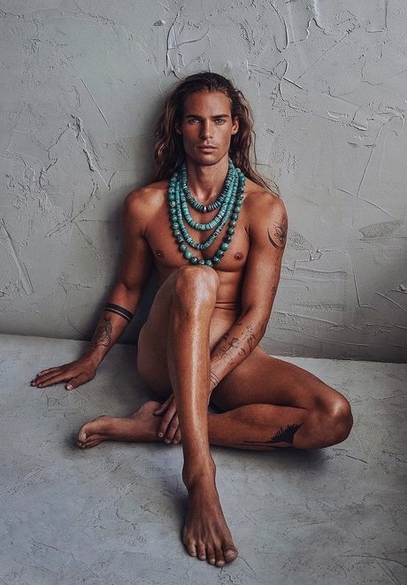 Akos sex star picture