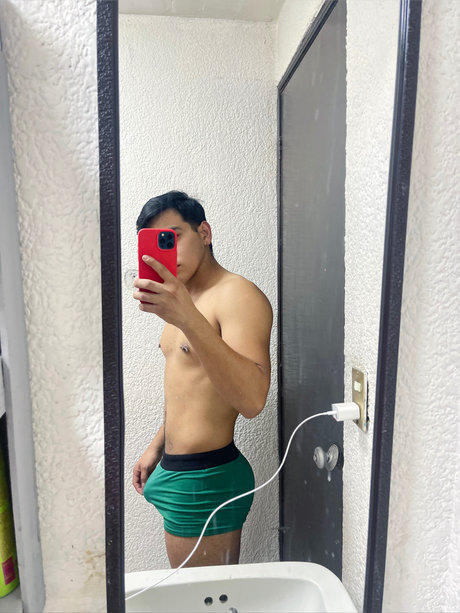 _Alejo Nando_ star free image