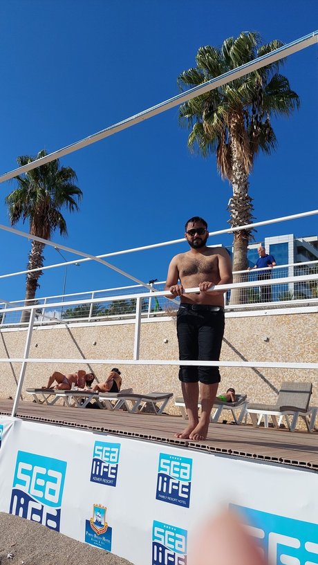 Adnan Rafiq sexy star galleries