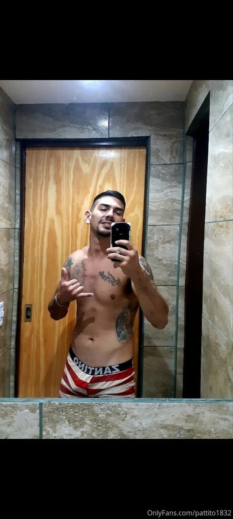 El pato nudes model photos