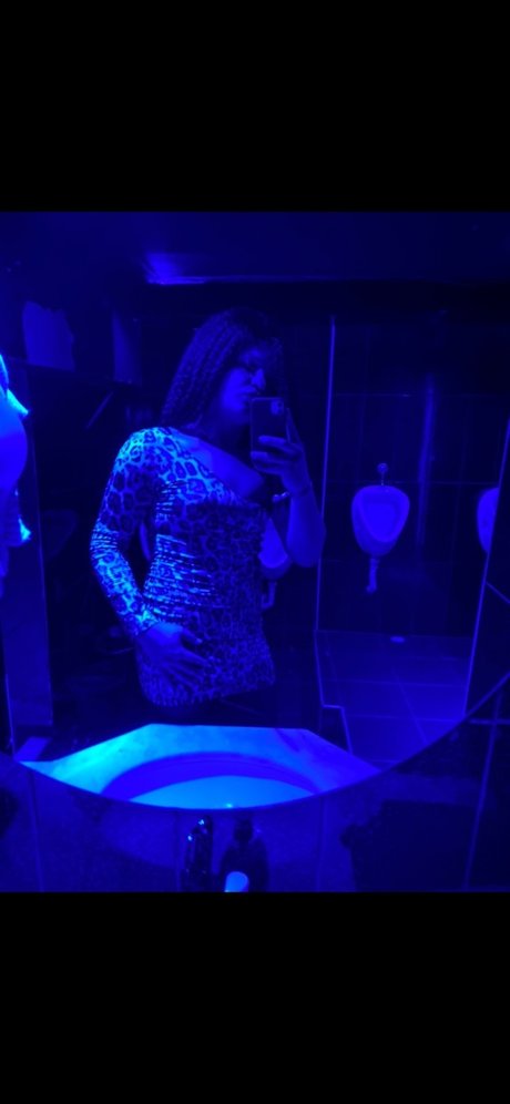 _lkay erotic actress galleries