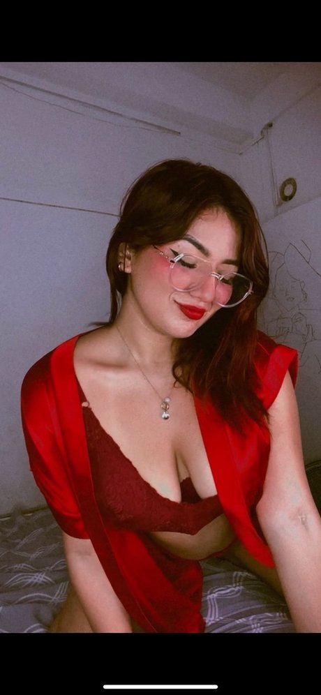 Paris Mor free actress images