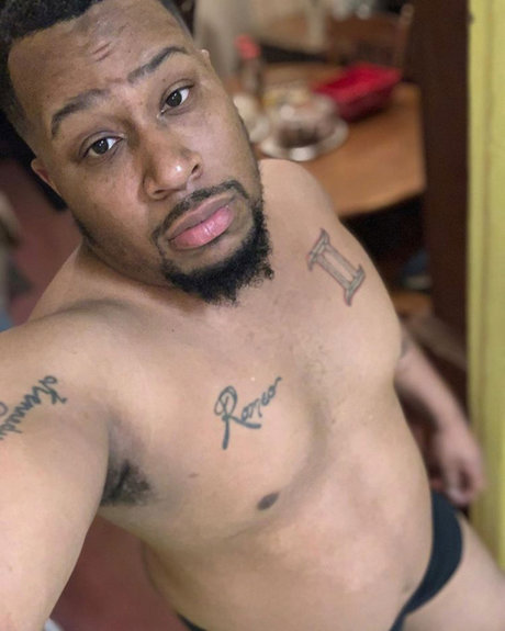 Big Body Benz star porn pics