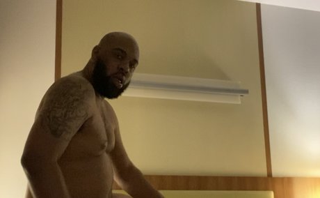 PapaBear_ star sexy galleries