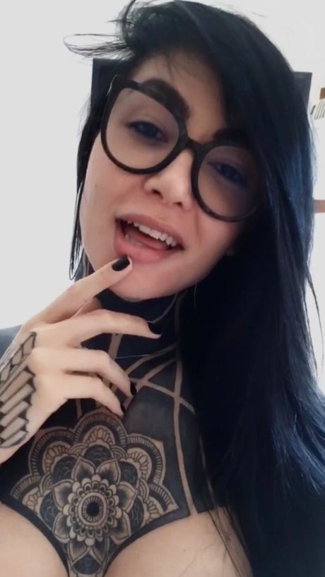 Paola Nobre star pornographic images