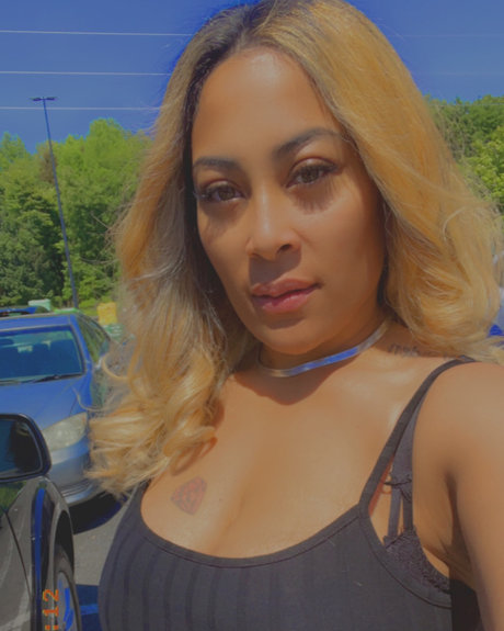 Cashley Banks free model pic