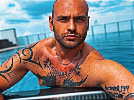 Aron pornstar naked images