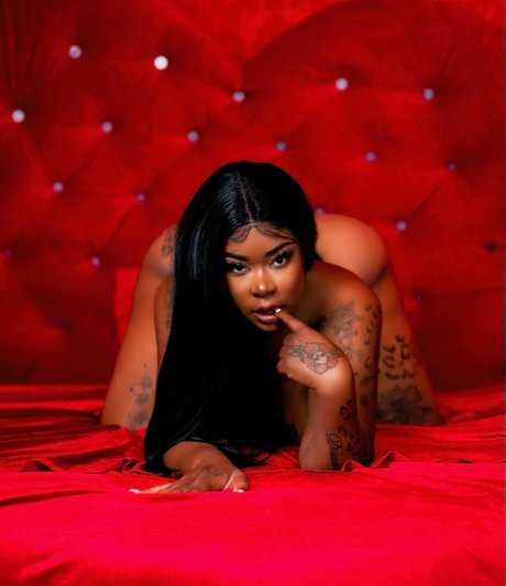 Annasky star porn image