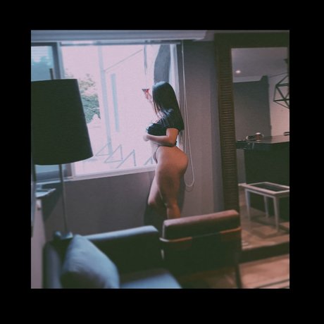 Paola Barajas model porn photo