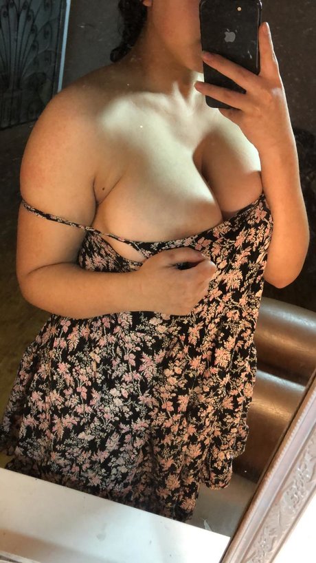 Pao Aguirre pornographic model archive